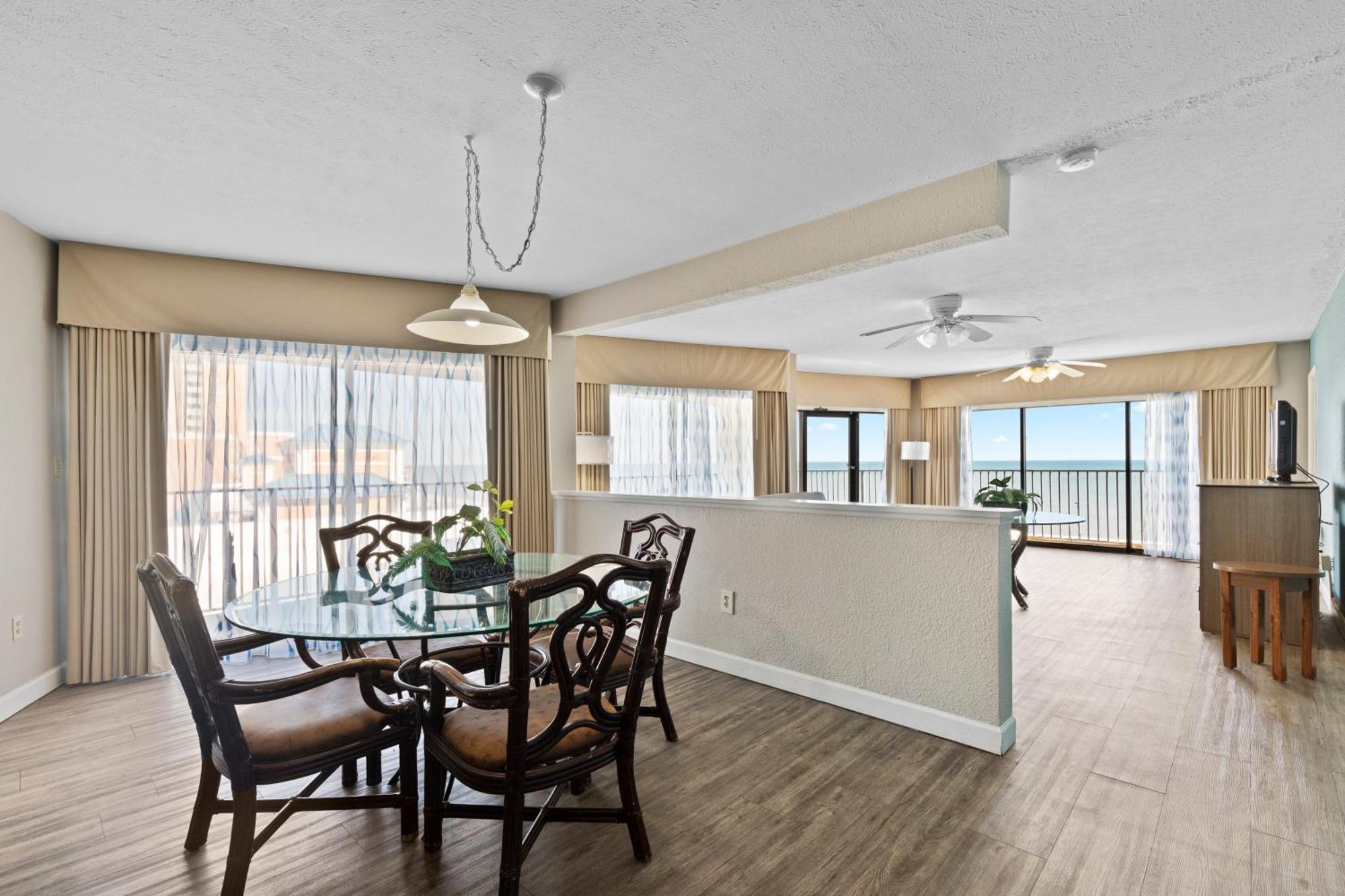 Ocean Crest Inn And Suites Myrtle Beach Exterior foto